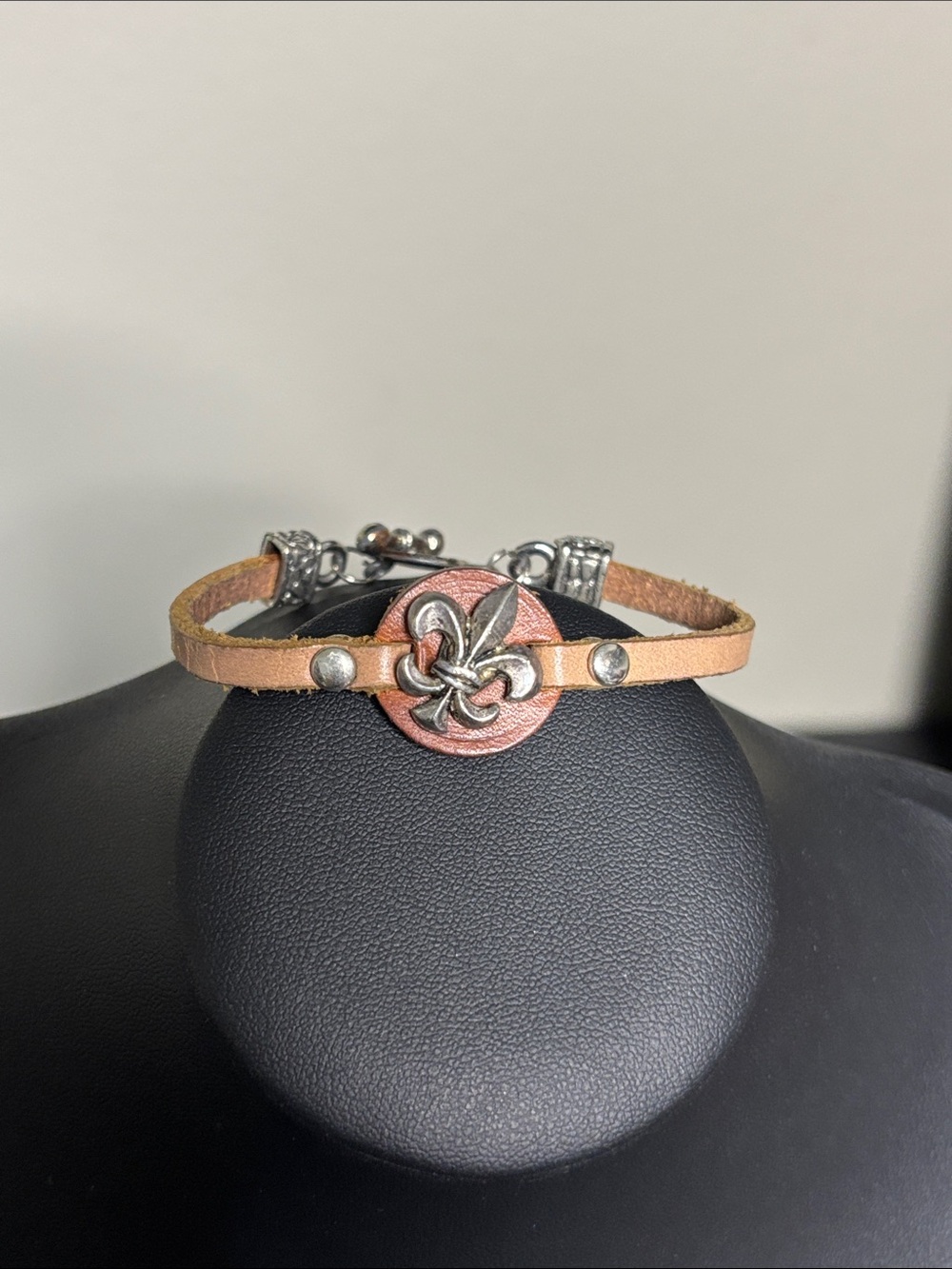 Leather Fleur-de-Lis Charm Bracelet - Tan Coachella Festival